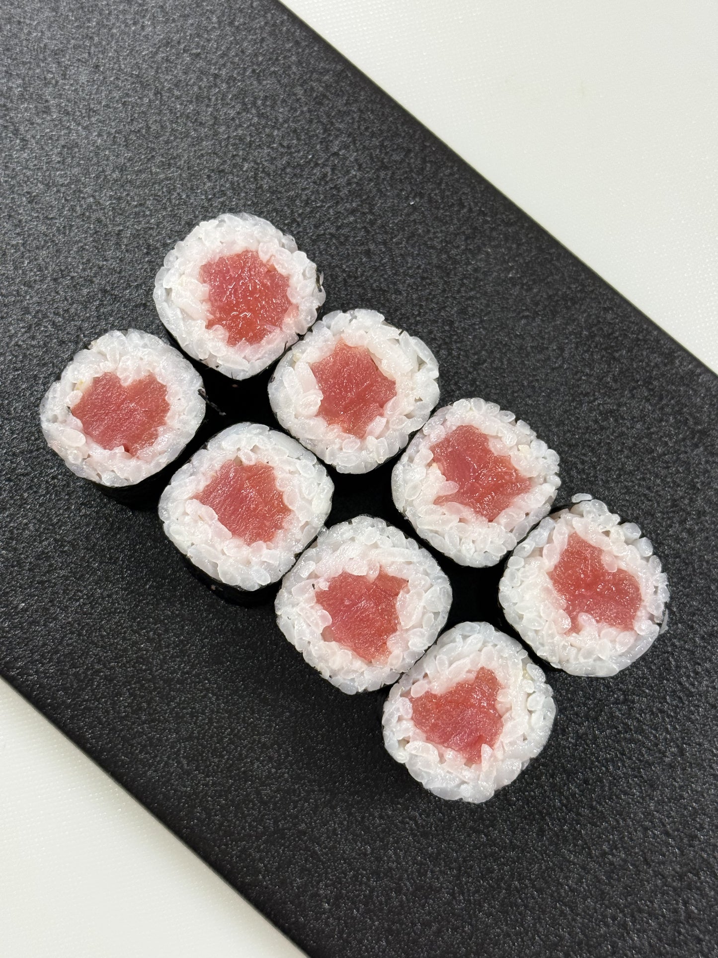 Maguro Maki (8pcs)