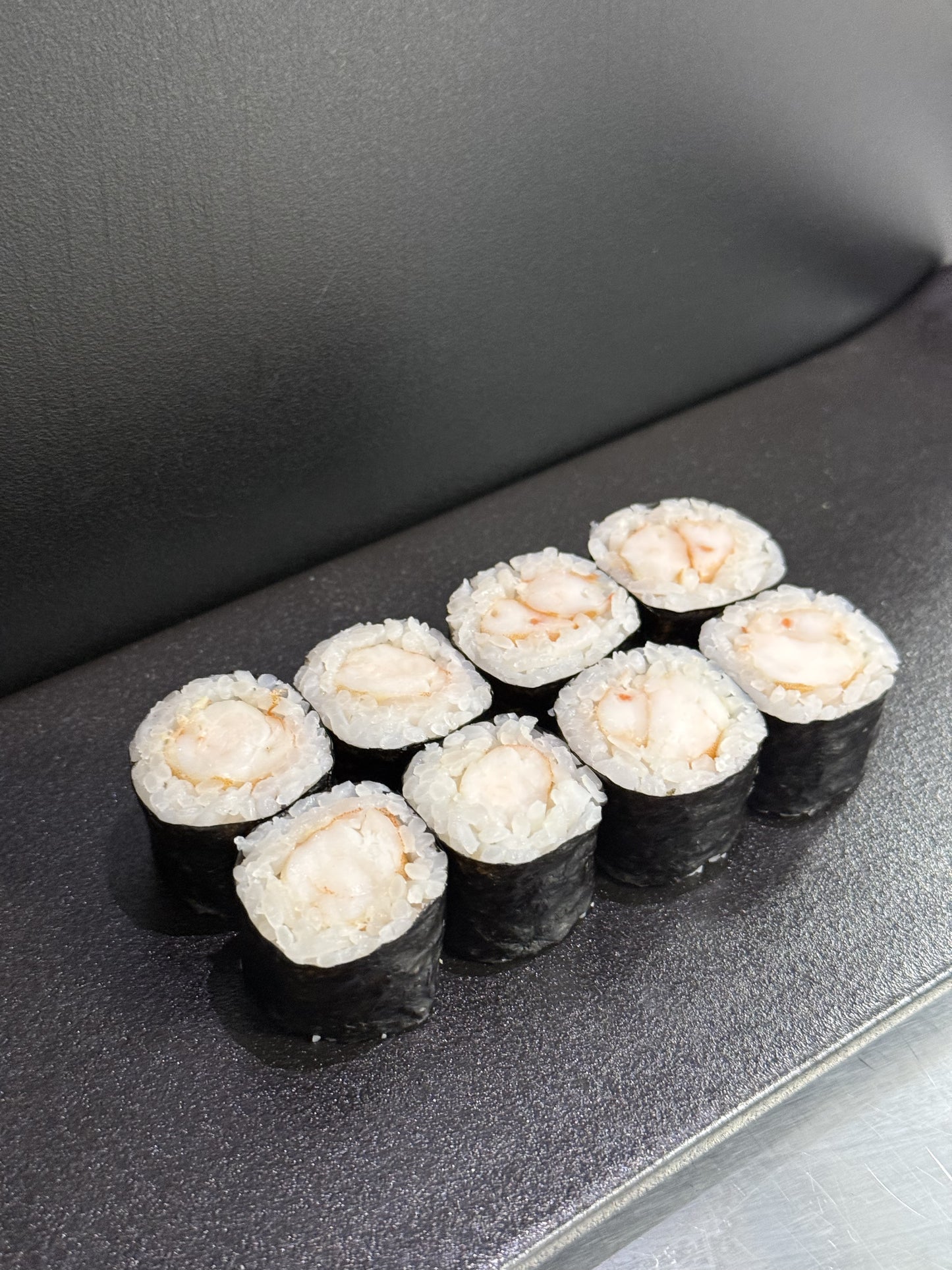 Shrimp Maki (8pcs)